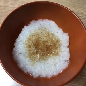 【離乳食後期】5倍粥の鰹節とすりごまのせ